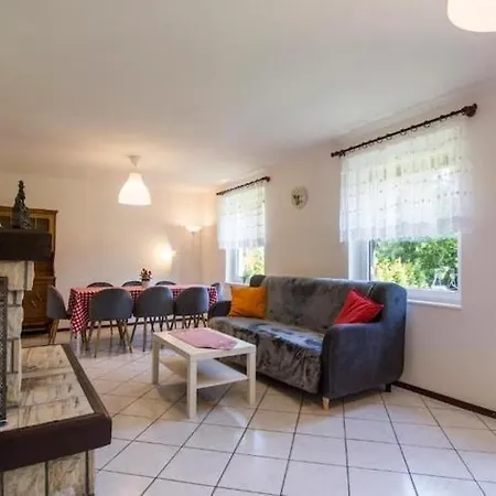 Hébergement de vacances With Private Garden, *