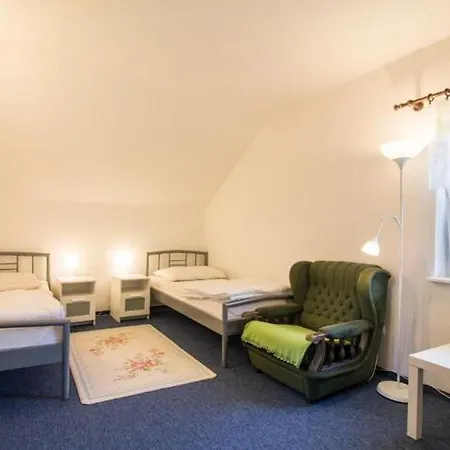 Hébergement de vacances With Private Garden, *